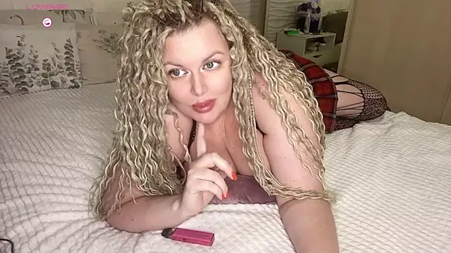 Nivika online show from November 4, 10:09 pm