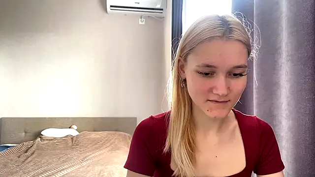 TwinedPeril online show from October 25, 7:05 am