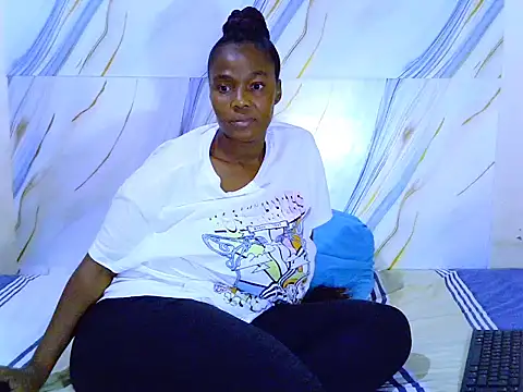 Snapshot of best_frnd chatting on December 13, 7:53 pm best frnd online show from December 13, 7:53 pm