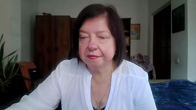 Violet Pulse online show from November 21, 9:30 am