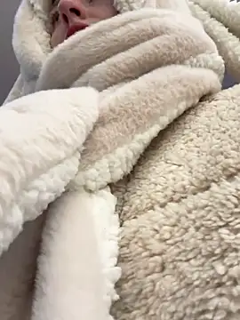 RonnieKiss online show from November 7, 6:35 am