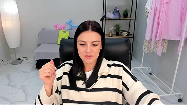 Theresa Boyd online show from October 7, 2:03 pm