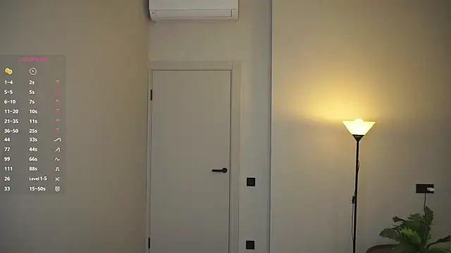 AdrianaCoenen online show from November 17, 5:30 pm