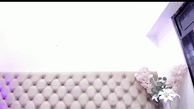 AnyaSosa  online show from October 15, 3:45 pm