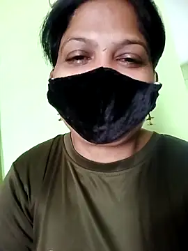 Snapshot of Mona_darling21 chatting on September 24, 9:45 am Mona darling21 online show from September 24, 9:45 am