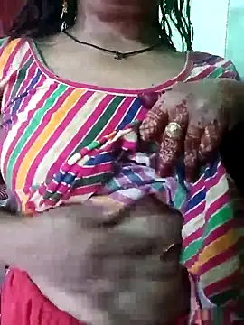 Snapshot of Mona_darling21 chatting on November 8, 6:02 am Mona darling21 online show from November 8, 6:02 am