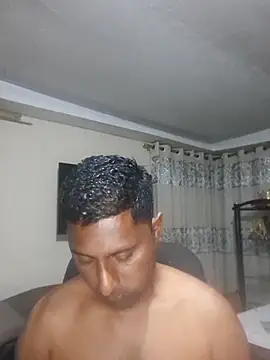 Snapshot of kingVibeX chatting on October 19, 7:58 pm kingVibeX online show from October 19, 7:58 pm