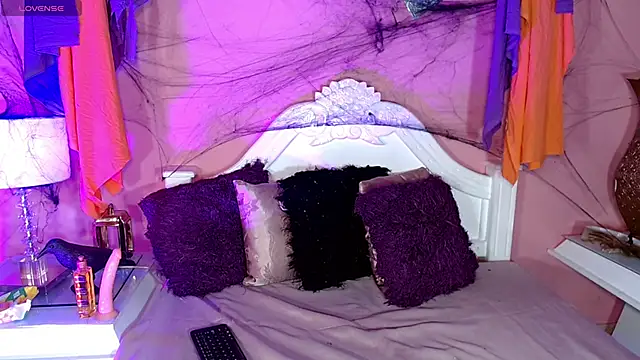  IsabellaRousse online show from October 18, 7:47 pm