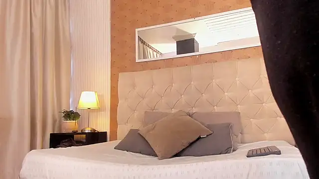 liam twiink online show from December 13, 8:58 pm