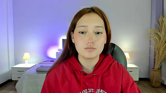 Snapshot of Samara_Hilton_2 chatting on October 12, 7:24 pm Samara Hilton 2 online show from October 12, 7:24 pm