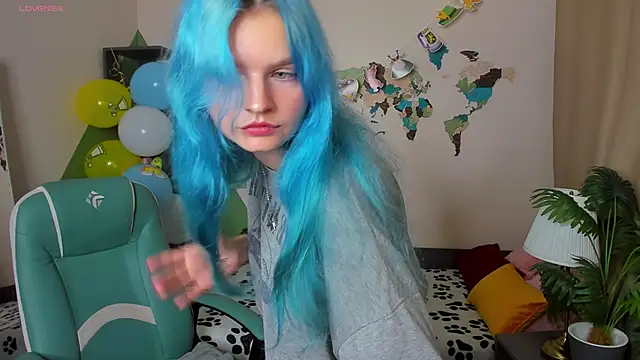 Snapshot of Lika_Sky chatting on September 22, 4:09 pm Lika Sky online show from September 22, 4:09 pm