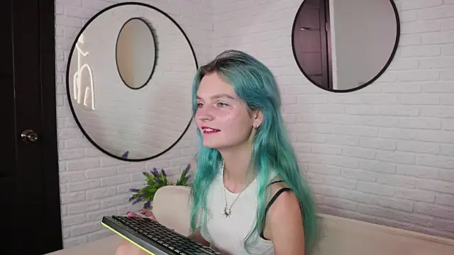 Snapshot of Lika_Sky chatting on September 28, 8:36 pm Lika Sky online show from September 28, 8:36 pm