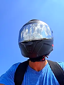 Snapshot of Foxbiker chatting on July 18, 12:42 pm Foxbiker online show from July 18, 12:42 pm