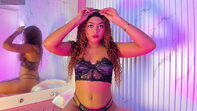 Snapshot of Missdionne_curly chatting on October 16, 11:33 am Missdionne curly online show from October 16, 11:33 am