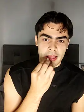 Snapshot of Mason_grey chatting on October 1, 2:06 am Mason grey online show from October 1, 2:06 am