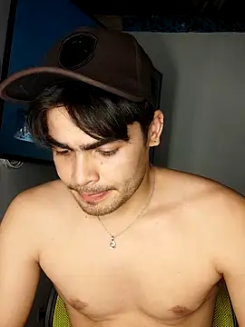 Snapshot of Mason_grey chatting on October 16, 2:01 am Mason grey online show from October 16, 2:01 am