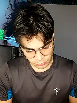 Snapshot of Mason_grey chatting on November 4, 12:26 pm Mason grey online show from November 4, 12:26 pm