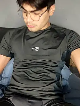 Snapshot of Mason_grey chatting on November 21, 10:47 am Mason grey online show from November 21, 10:47 am