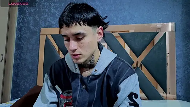 Snapshot of owen_desmond chatting on October 20, 2:56 am owen desmond online show from October 20, 2:56 am