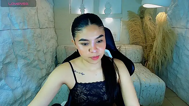 Snapshot of ambarina_r chatting on November 21, 3:16 am ambarina r online show from November 21, 3:16 am