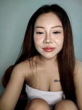 Snapshot of -Bianca- chatting on November 13, 4:06 pm -Bianca- online show from November 13, 4:06 pm