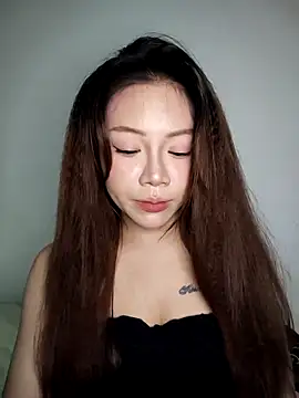 Snapshot of -Bianca- chatting on November 15, 2:13 pm -Bianca- online show from November 15, 2:13 pm