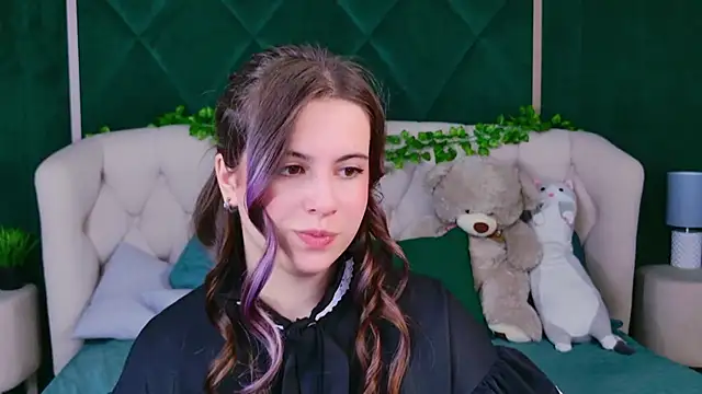 Snapshot of Akira_Halls chatting on November 15, 8:49 pm Akira Halls online show from November 15, 8:49 pm