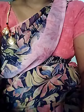 Snapshot of TeluguCuplehyd chatting on October 6, 8:45 am TeluguCuplehyd online show from October 6, 8:45 am