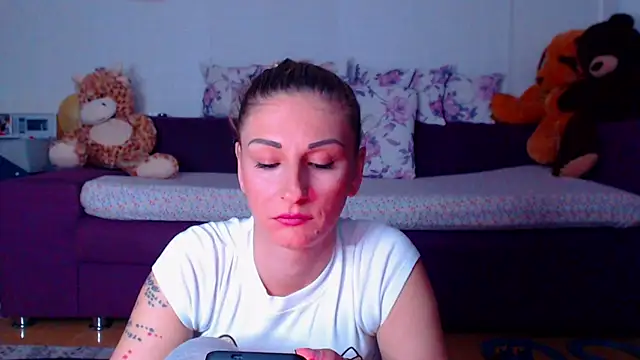 CassieSpell online show from April 26, 8:39 pm
