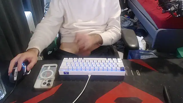 geil20CM2 online show from November 9, 3:10 pm