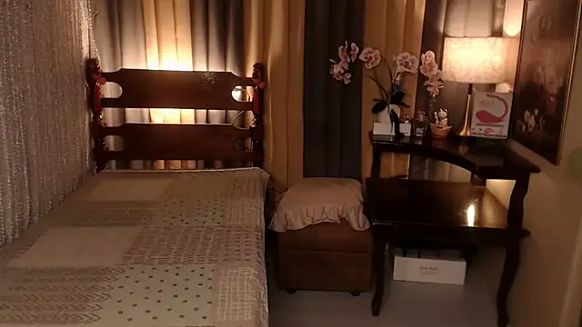 Jastine hunk online show from October 5, 6:12 am