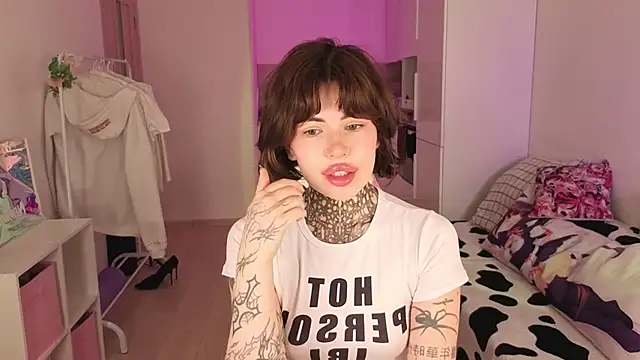 Snapshot of Eva_Sonic chatting on May 10, 3:12 am Eva Sonic online show from May 10, 3:12 am