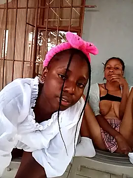 Snapshot of BlackPearl_19 chatting on October 16, 4:19 pm BlackPearl 19 online show from October 16, 4:19 pm