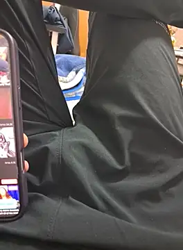 Snapshot of hhhajjib chatting on October 8, 6:05 pm hhhajjib online show from October 8, 6:05 pm