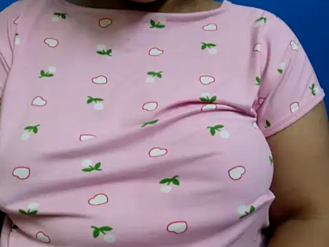 Snapshot of tamilqueenbaby chatting on October 19, 1:45 pm tamilqueenbaby online show from October 19, 1:45 pm