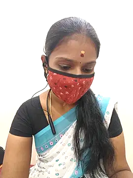 Snapshot of Tamil_Yalini12 chatting on November 20, 11:32 am Tamil Yalini12 online show from November 20, 11:32 am