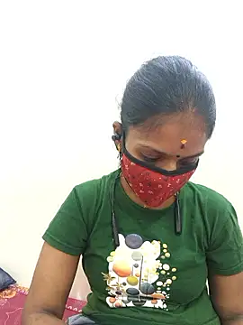 Snapshot of Tamil_Yalini12 chatting on November 24, 9:14 pm Tamil Yalini12 online show from November 24, 9:14 pm