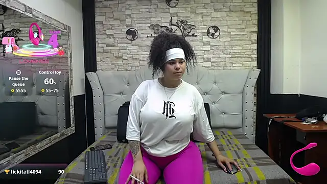 Snapshot of katalella_22hot chatting on October 31, 4:02 am katalella 22hot online show from October 31, 4:02 am