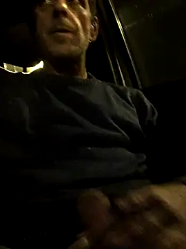 Snapshot of tiago1981pt chatting on November 10, 12:20 am tiago1981pt online show from November 10, 12:20 am