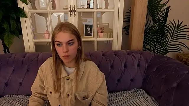 AlinaLiii online show from March 30, 12:39 pm