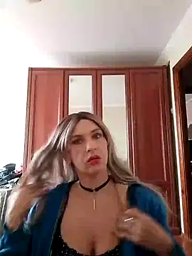 Snapshot of LaraDiva7799 chatting on September 29, 6:51 am LaraDiva7799 online show from September 29, 6:51 am