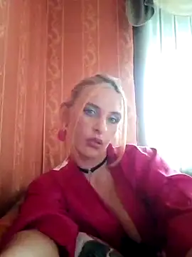 Snapshot of LaraDiva7799 chatting on October 10, 8:46 am LaraDiva7799 online show from October 10, 8:46 am