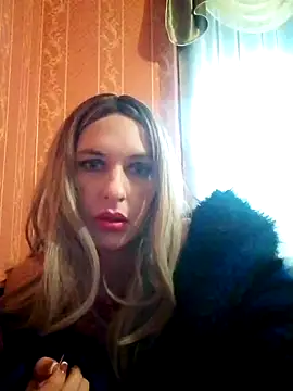 Snapshot of LaraDiva7799 chatting on October 20, 7:31 am LaraDiva7799 online show from October 20, 7:31 am