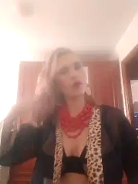 Snapshot of LaraDiva7799 chatting on October 27, 10:52 am LaraDiva7799 online show from October 27, 10:52 am