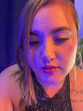 Snapshot of Dakota_Greys chatting on October 14, 11:16 pm Dakota Greys online show from October 14, 11:16 pm