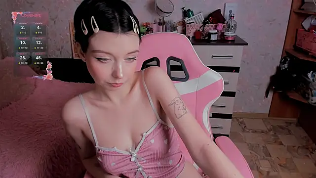 Snapshot of margopink chatting on October 16, 2:29 pm margopink online show from October 16, 2:29 pm