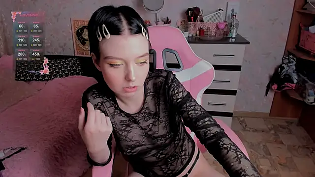 Snapshot of margopink chatting on November 26, 10:44 pm margopink online show from November 26, 10:44 pm