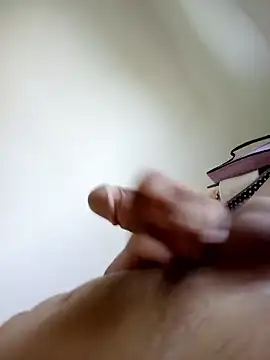 Snapshot of chikosexiii chatting on October 21, 10:54 pm chikosexiii online show from October 21, 10:54 pm