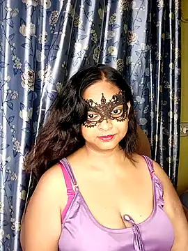 Snapshot of Big_Ass_Nikita chatting on October 19, 11:00 am Big Ass Nikita online show from October 19, 11:00 am