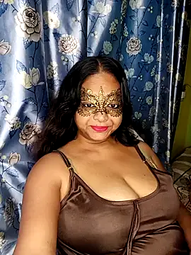 Snapshot of Big_Ass_Nikita chatting on November 9, 9:18 am Big Ass Nikita online show from November 9, 9:18 am